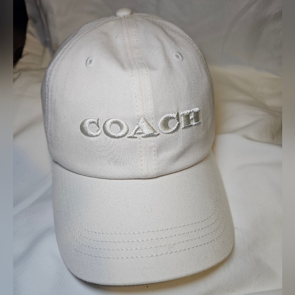 Coach Accessories - NWT Coach Womens Embroidered Baseball Hat